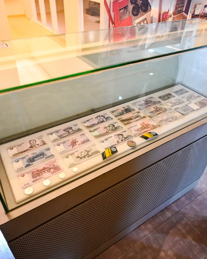 江華平和展望台 北朝鮮映画と食べ物サンプルの展示
